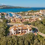 Aparthotel Isa-marina With Private In